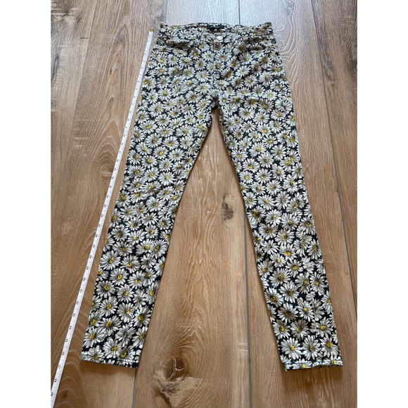 7 For All Man Kind Lazy Daisy Jeans - Picture 13 of 16